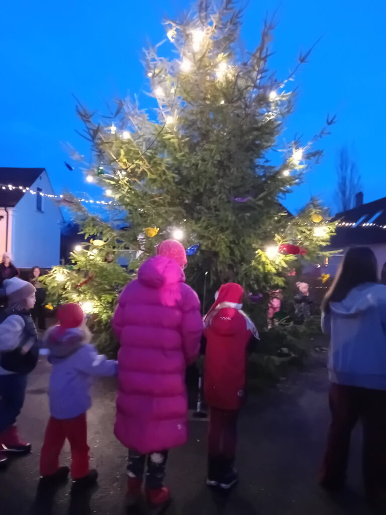 Dans kring granen